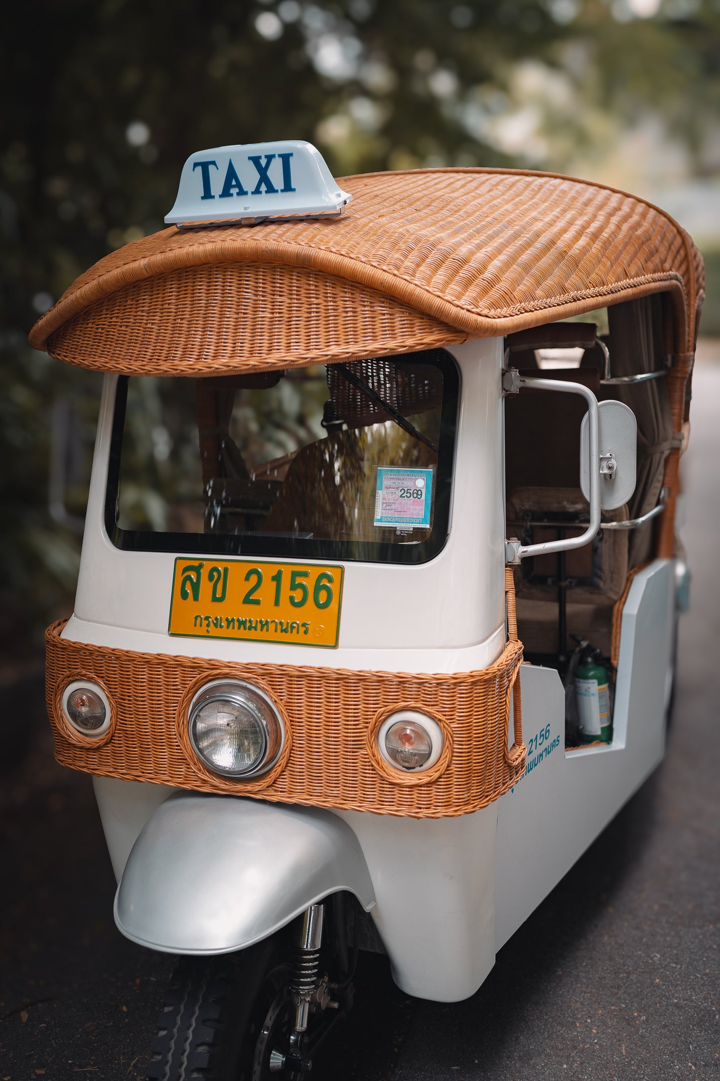 SPEAKEASY BAR HOPPING